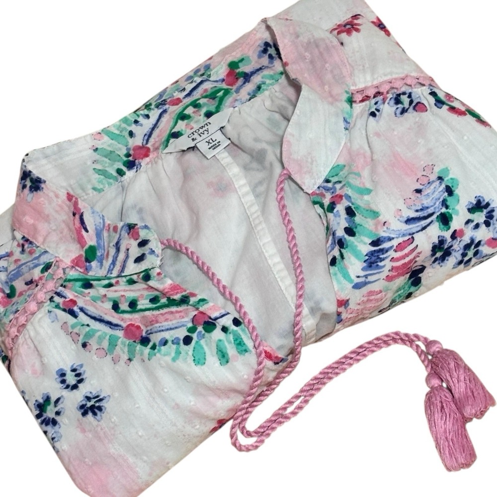 Crown & Ivy Top Blouse Pink Green White Paisley‎ V-neck Boxy Tassel Tie Size XL